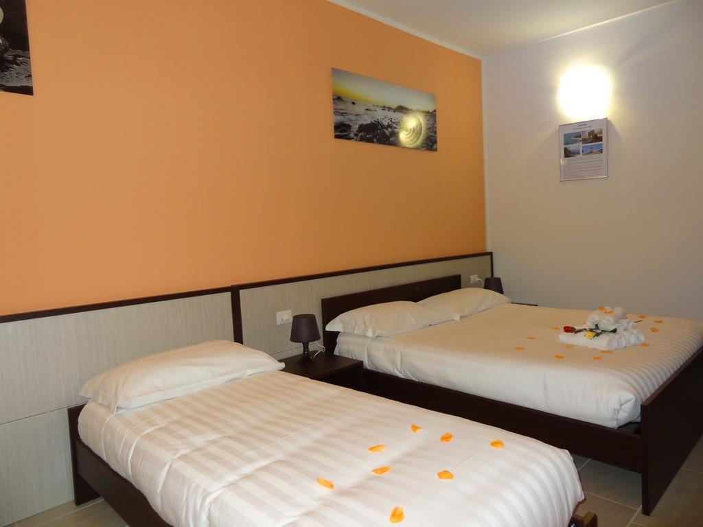 Affittacamere Rooms Di Matteo San Paolo di Iesi Exterior foto